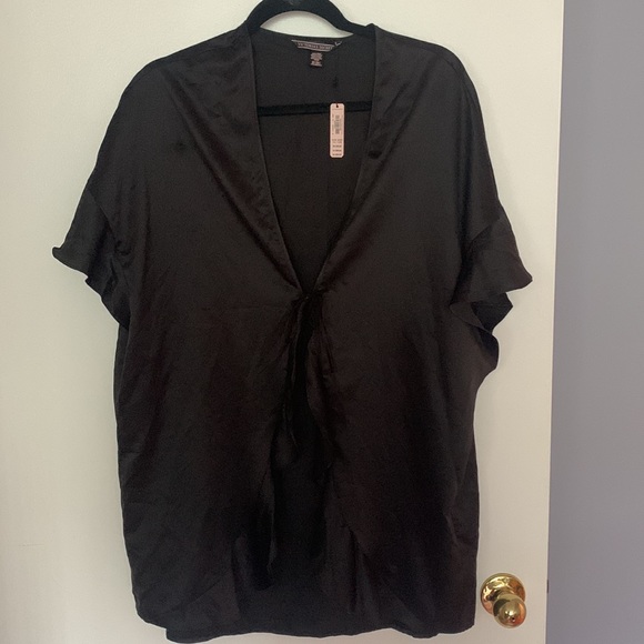 VICTORIAS SECRET | Black Satin Ruffle Short Robe O/S - Picture 2 of 6